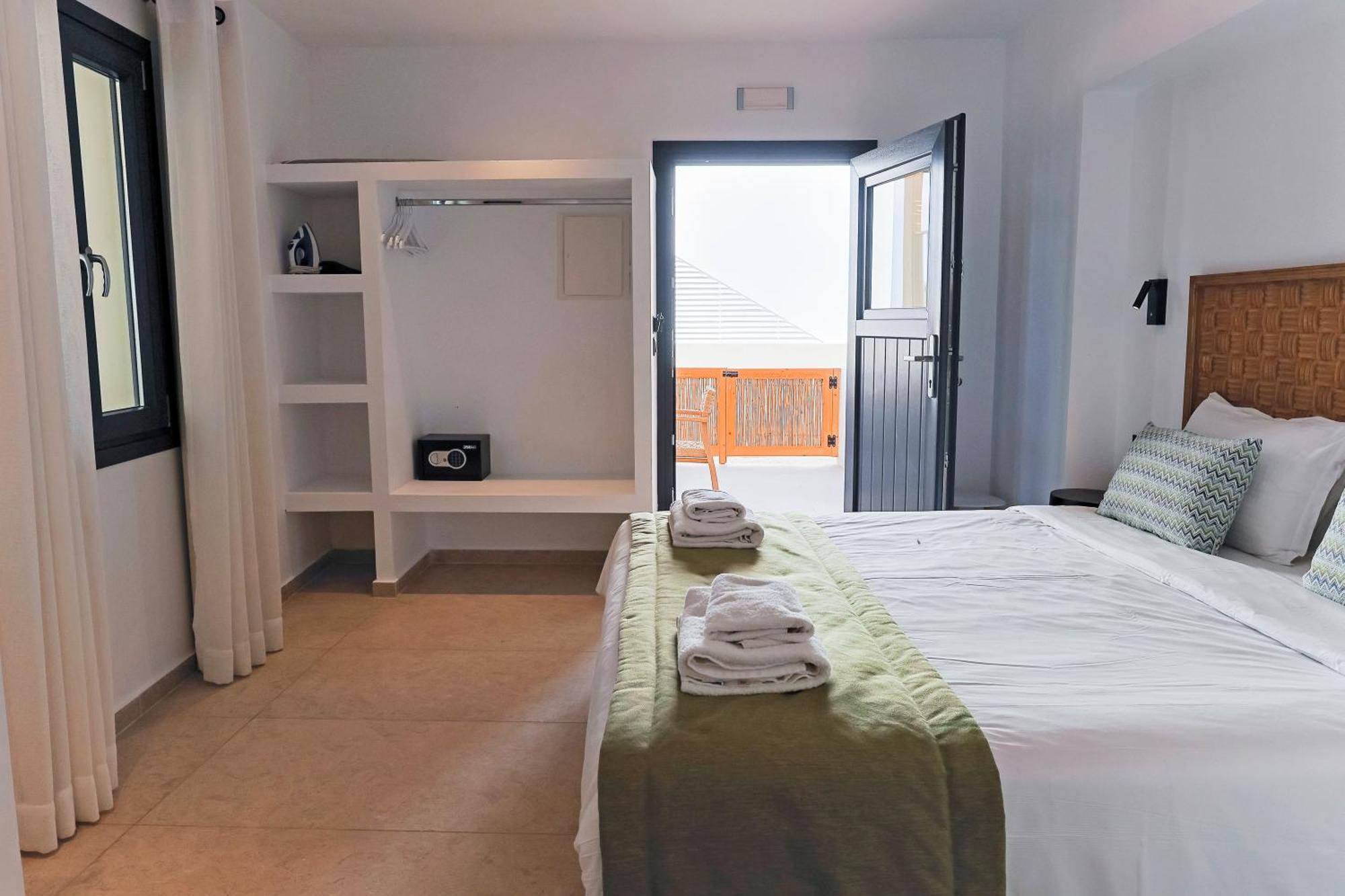 Ferienwohnung La Maltese Boutique Paros Naoussa Zimmer foto